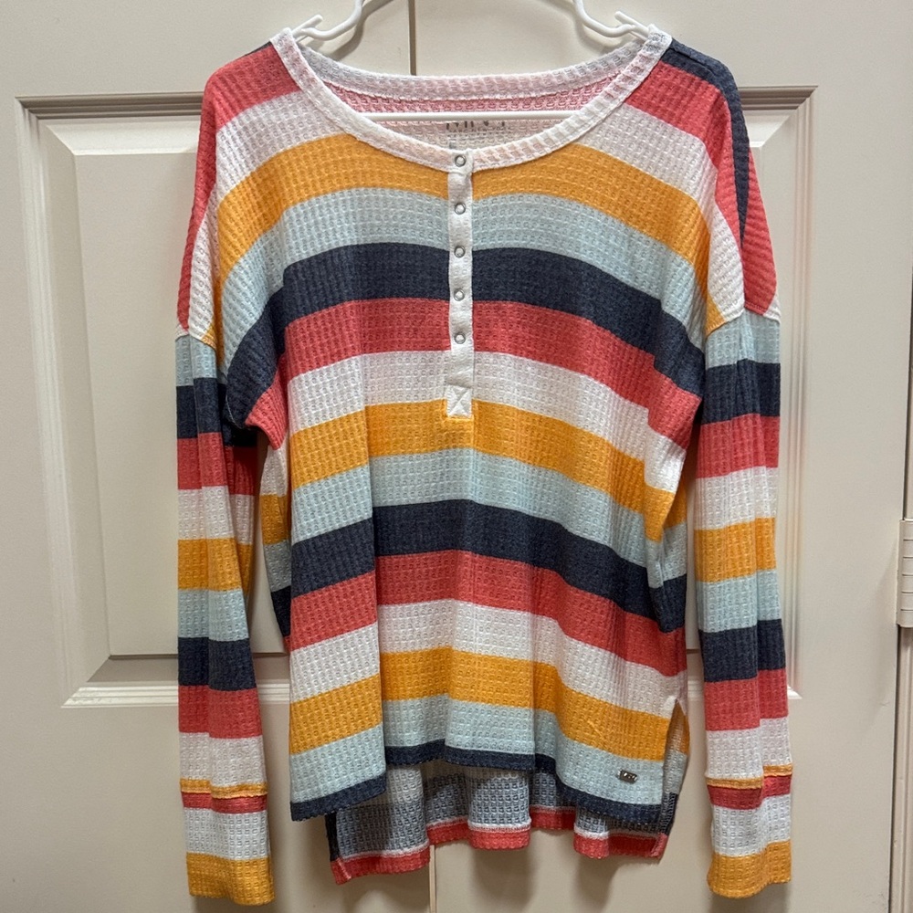 Women’s MNY lightweight top size Small
